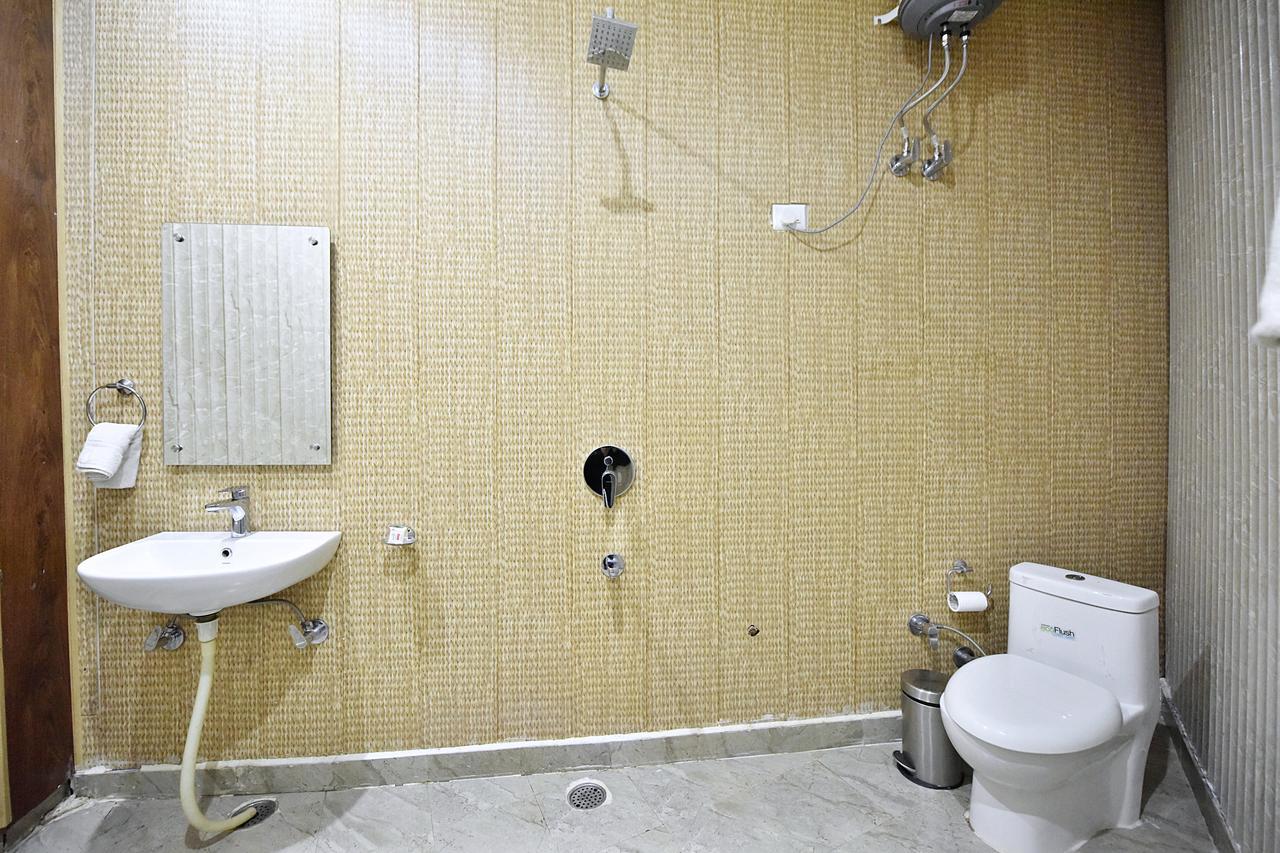 Vakratunda Hotel Dharamshala Luaran gambar